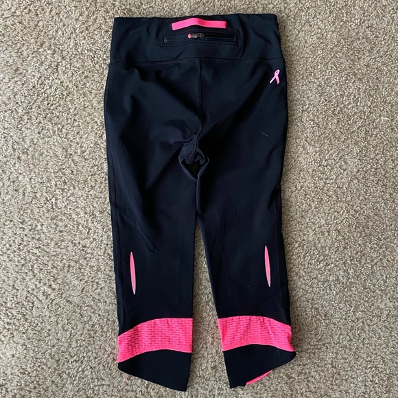 Under Armour Athletic Capris - Picture 2 of 2